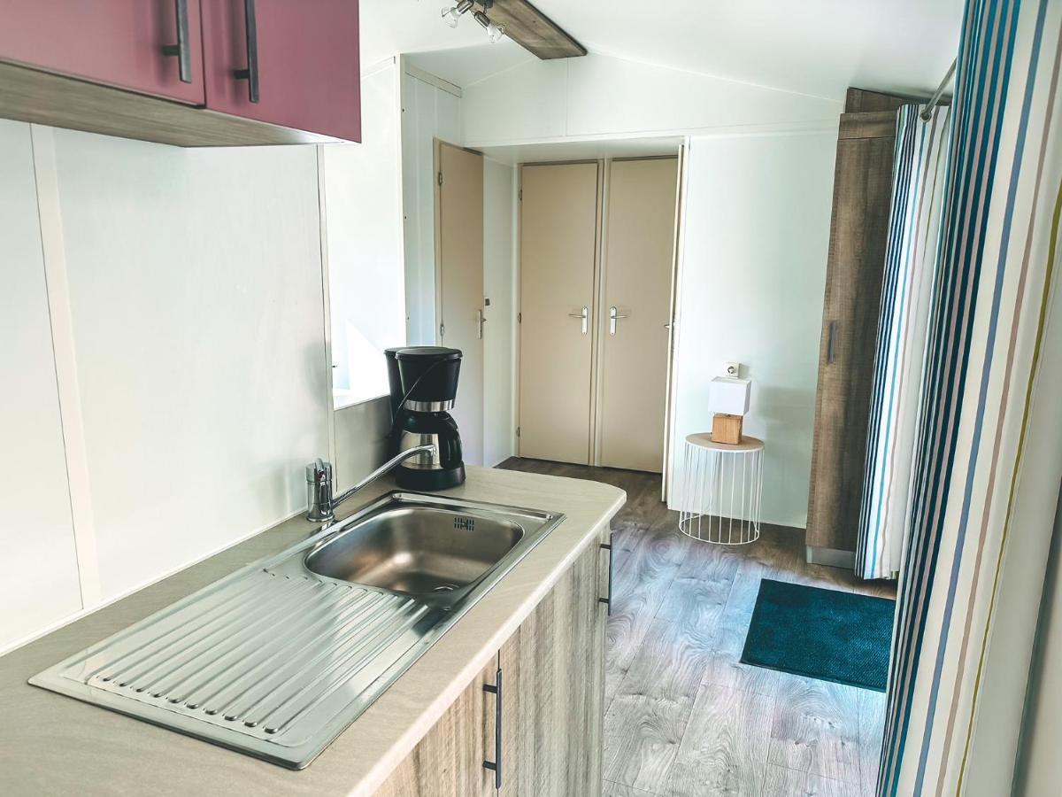 3 Bedroom Chalets Camping Lei Suves - Joycasa Roquebrune-sur-Argens Eksteriør bilde