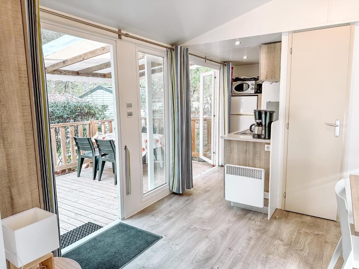 3 Bedroom Chalets Camping Lei Suves - Joycasa Roquebrune-sur-Argens Eksteriør bilde