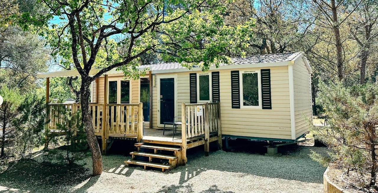 3 Bedroom Chalets Camping Lei Suves - Joycasa Roquebrune-sur-Argens Eksteriør bilde